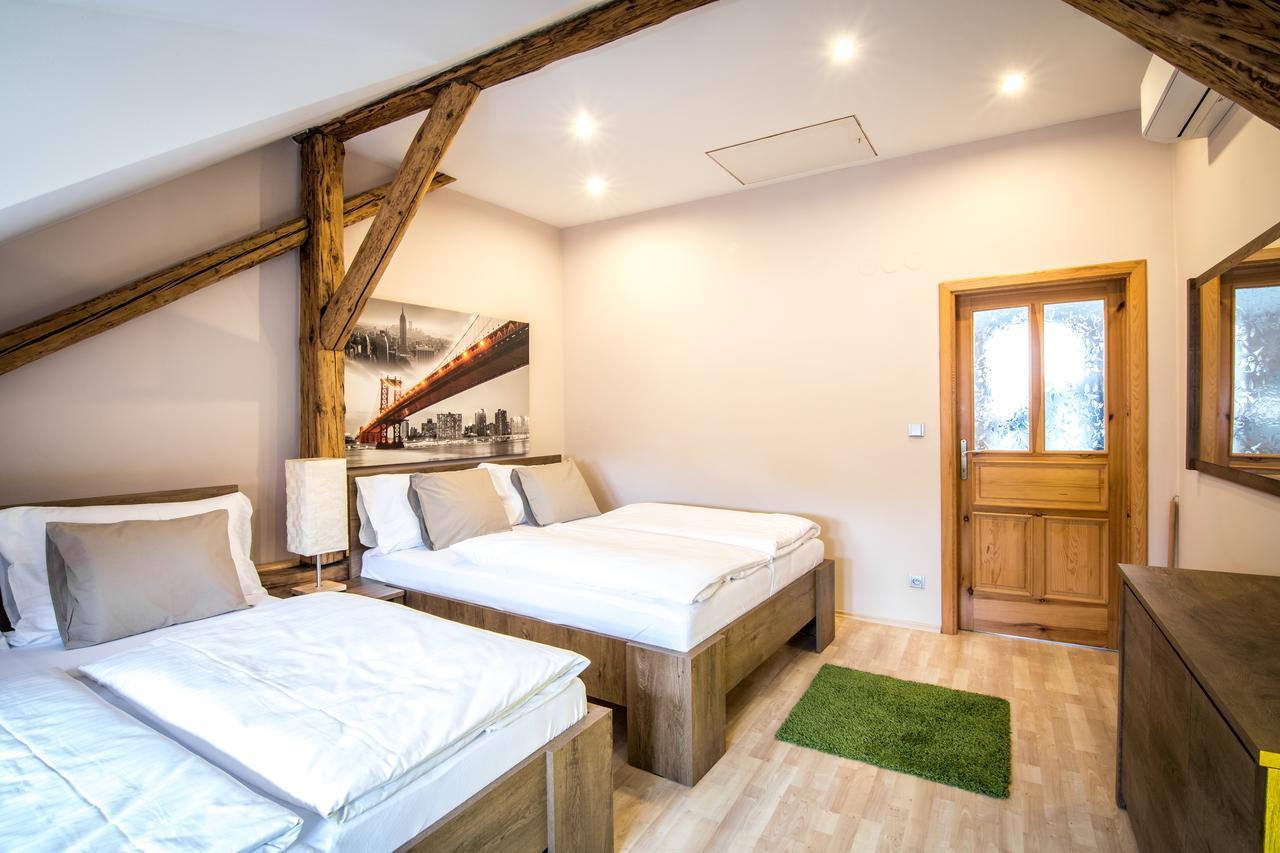 Tylova Apartments Kutná Hora Zewnętrze zdjęcie
