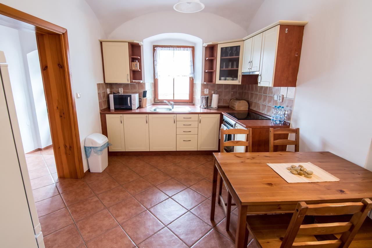 Tylova Apartments Kutná Hora Zewnętrze zdjęcie